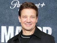 Jeremy Renner torna a parlare dell'incidente con lo spazzaneve: 'Fottiti Iron Man, sono Titanium Man!'