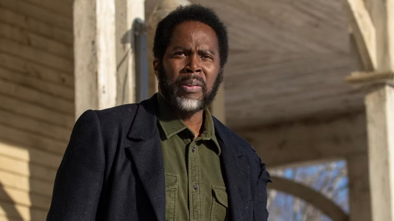 Harold Perrineau in una scena del finale di From 3.