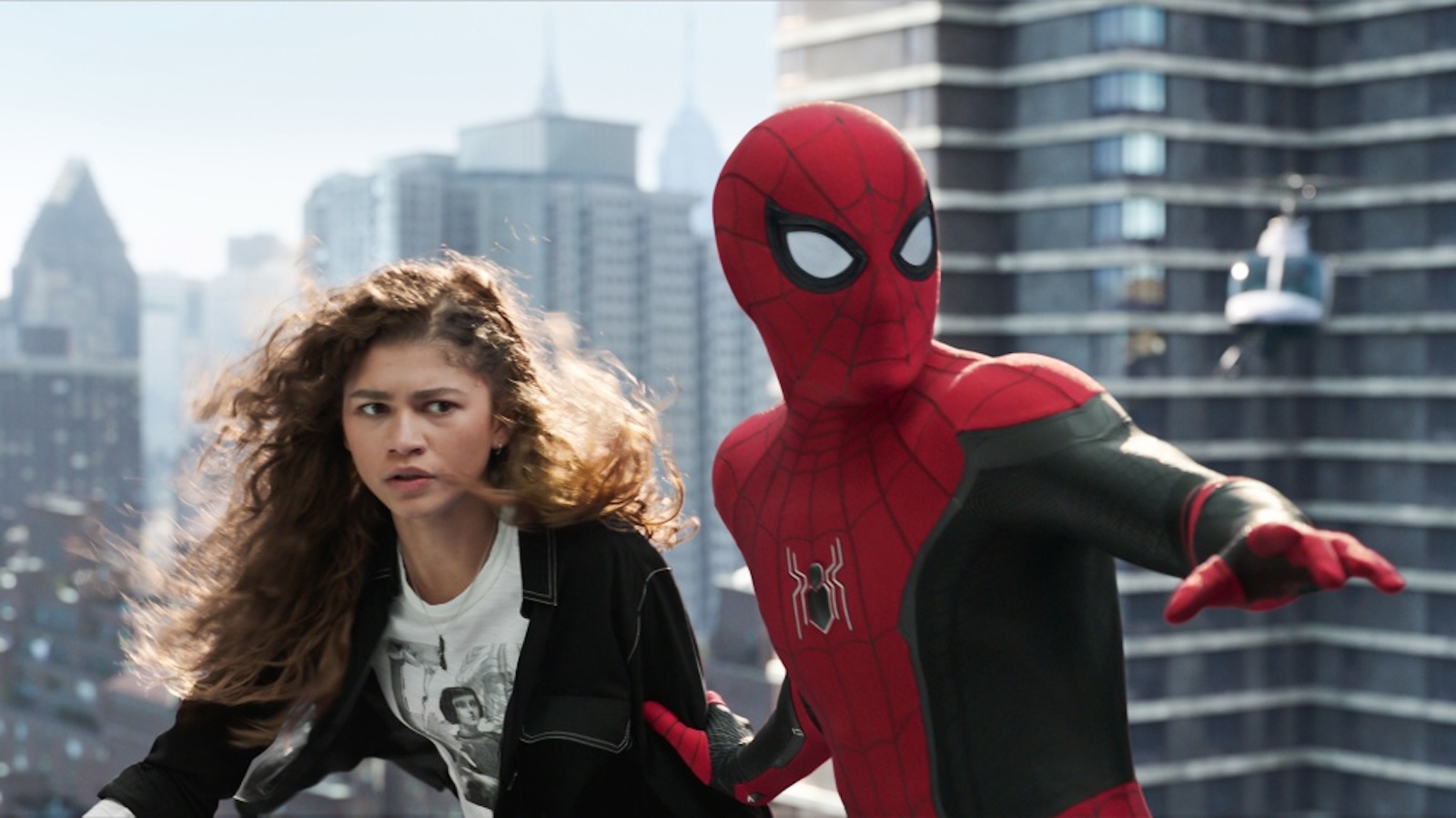 Zendaya e Spider-Man in una scena di Spider-Man: No Way Home