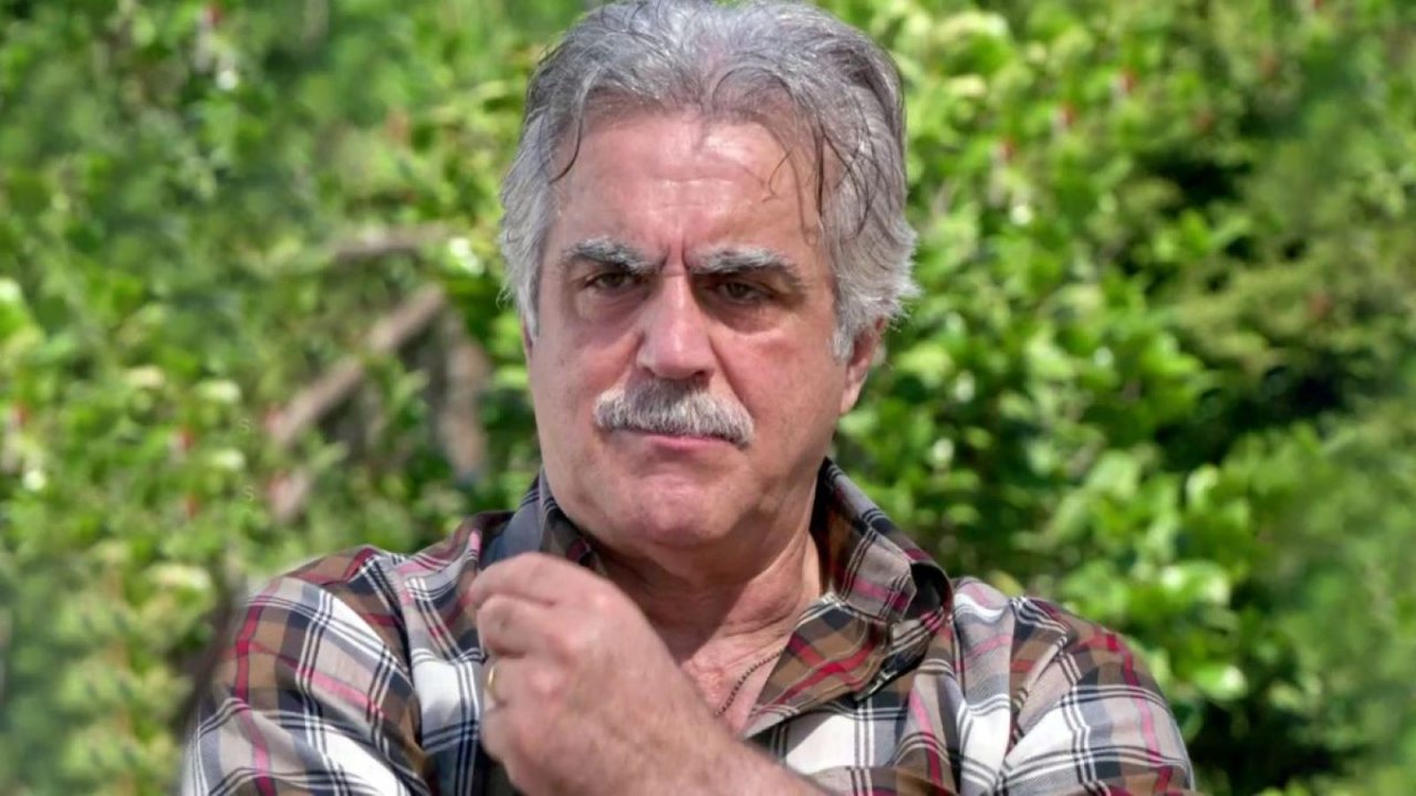 Antonio Conte è l'attore che interpreta Espedito