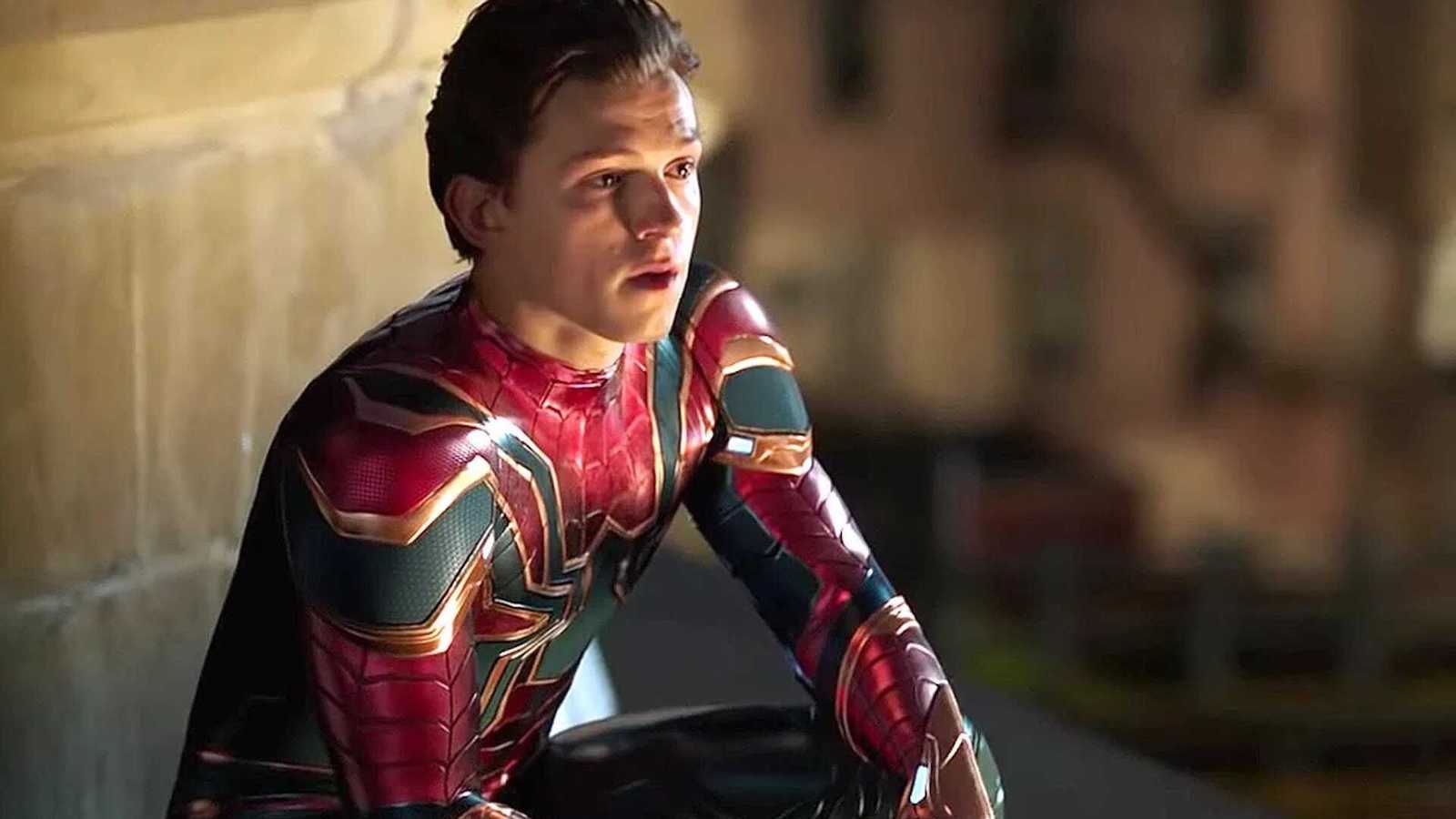 Tom Holland in una scena di Spider-Man: Far From Home