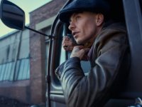 Peaky Blinders: Cillian Murphy e Barry Keoghan nella foto che celebra la fine delle riprese