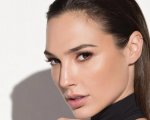 Biancaneve e i sette nani: la Regina Cattiva di Gal Gadot a confronto con lo specchio magico