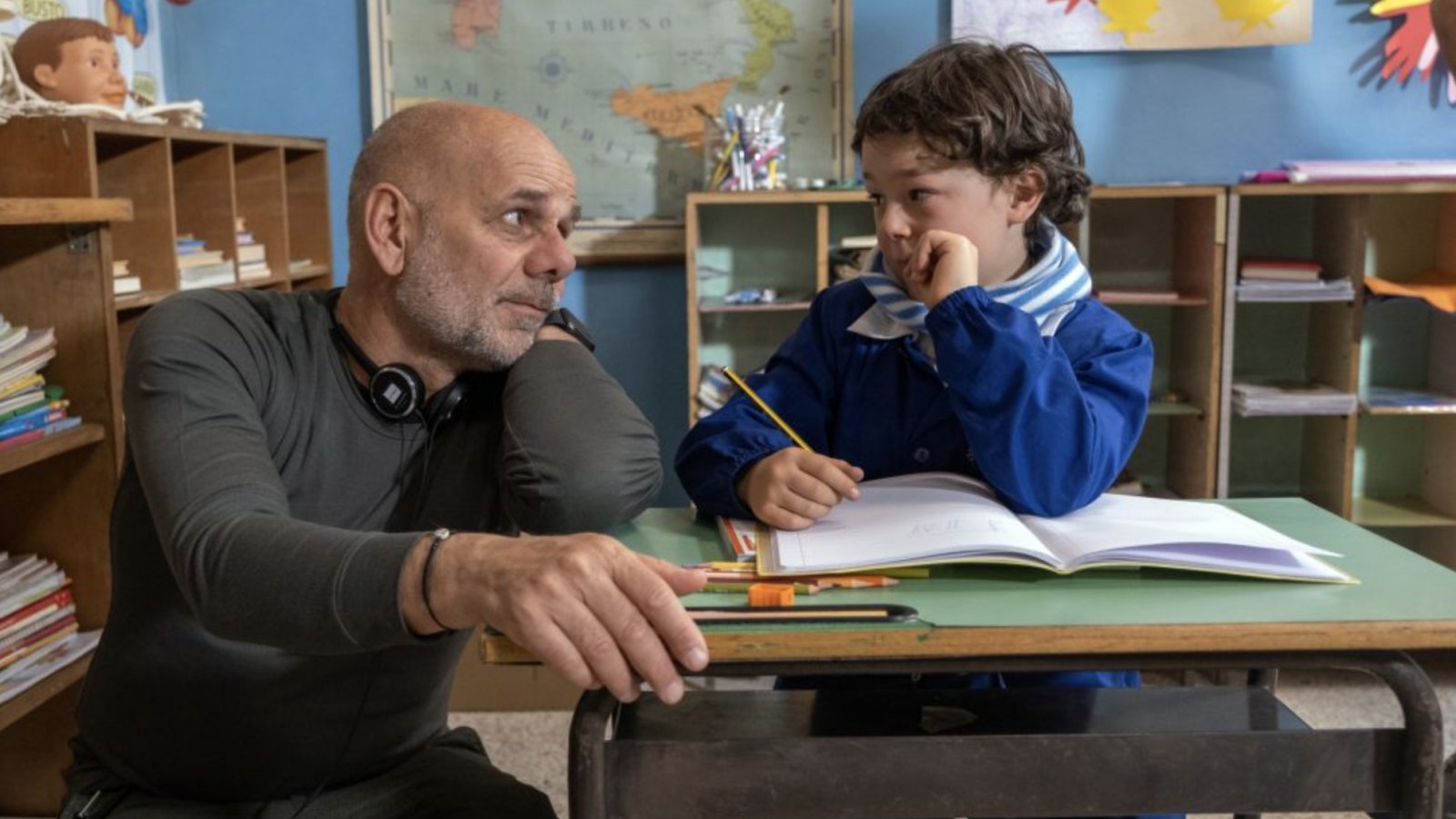 Riccardo Milani sul set di Un mondo a parte