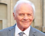 Anthony Hopkins, dopo 49 anni festeggia un incredibile traguardo: 'Celebro la vita'