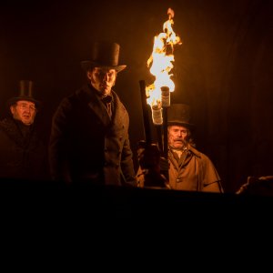 Nosferatu: Willem Dafoe e Nicholas Hoult in una foto