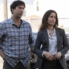 Piccoli Brividi. David Schwimmer e Ana Ortiz in una scena della seconda stagione.