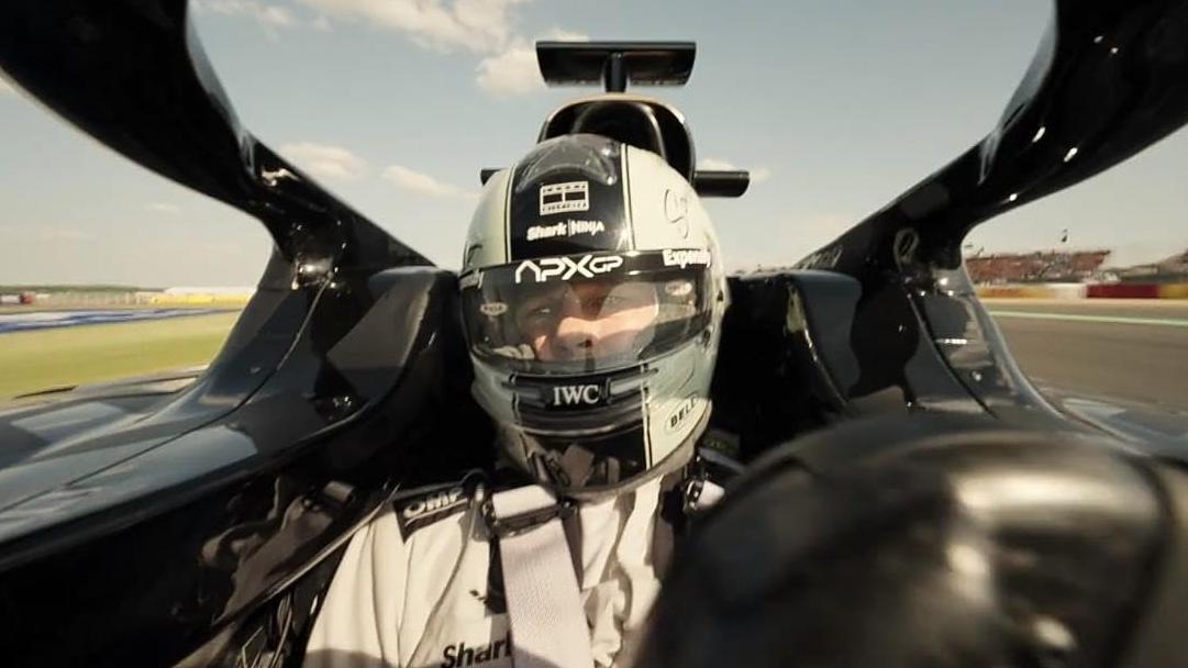 F1, prime reazioni: il film sportivo con Brad Pitt è un "blockbuster vecchia scuola dannatamente buono"