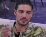 Grande Fratello: Lorenzo Spolverato minaccia di abbandonare, ma difficilmente lo farà