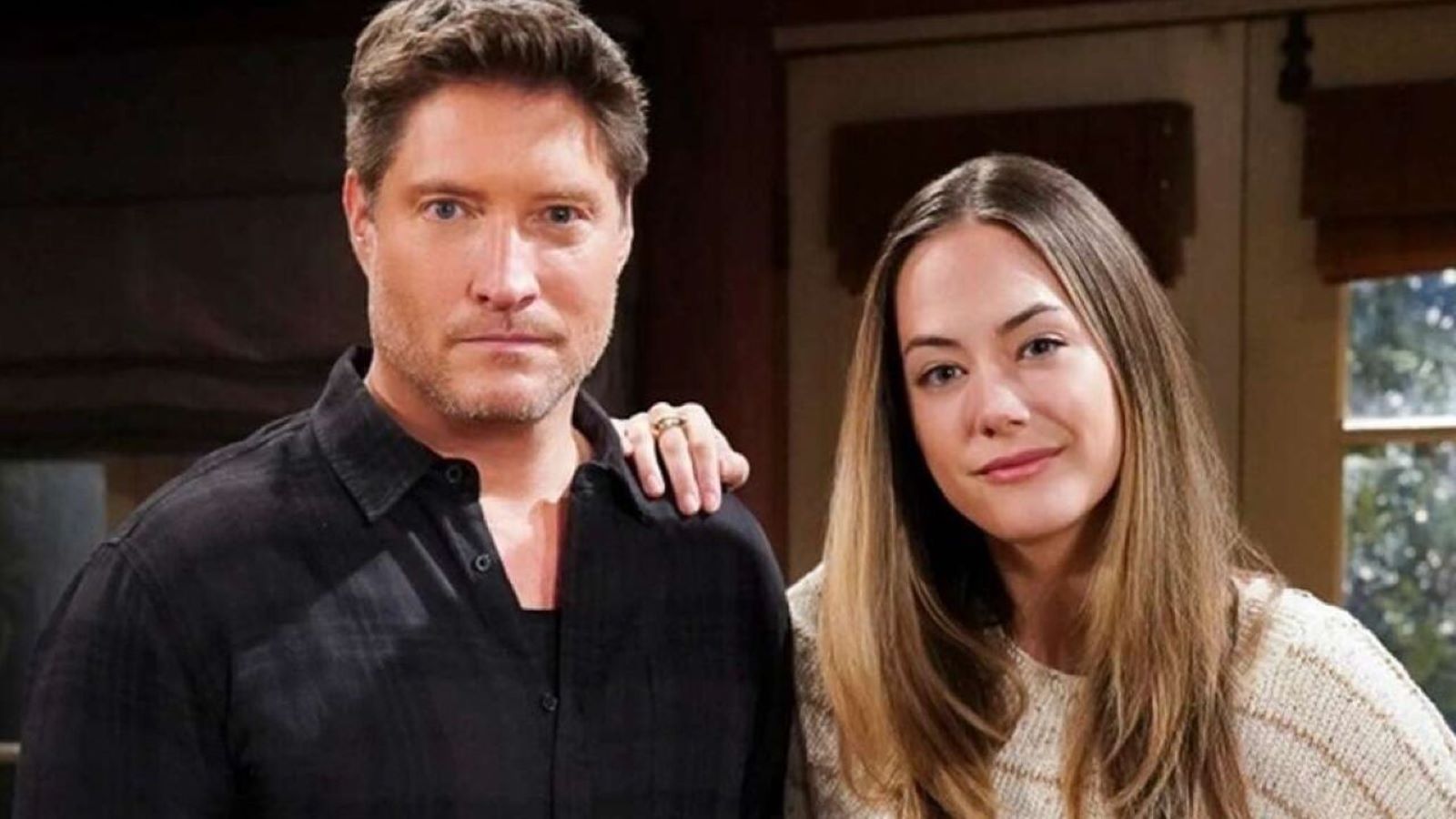 Deacon (Sean Kanan) e Hope (Annika Noelle)