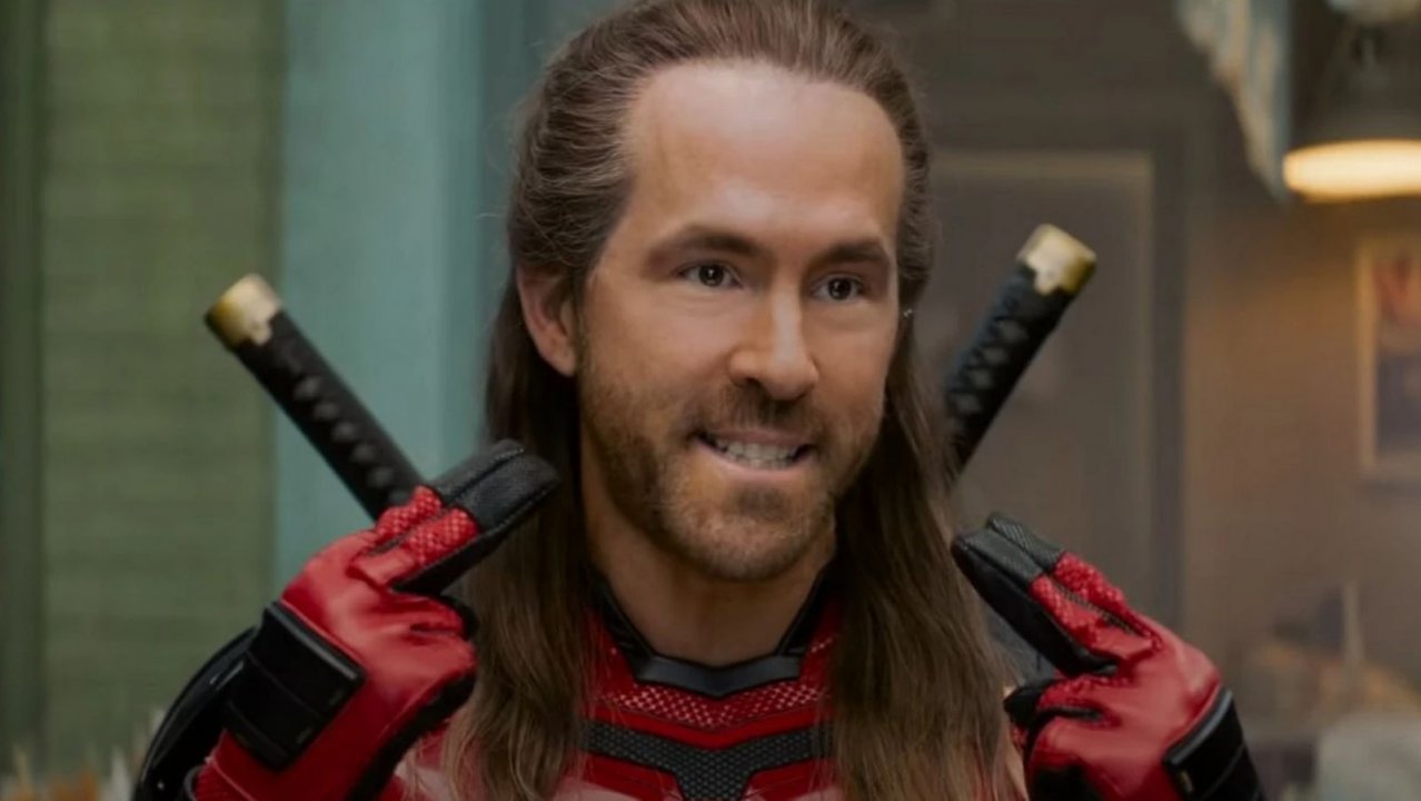 Ryan Reynolds girava al Comic-Con nei panni di Deadpool: "Senza sicurezza e senza scorta, un regalo"