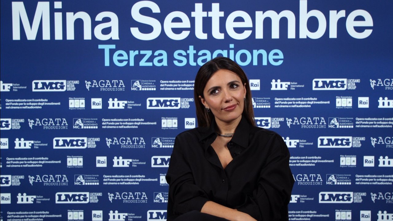 Serena Rossi per Mina Settembre.