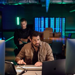 Fortress: Sniper's Eye - Jesse Metcalfe e Chad Michael Murray in una foto