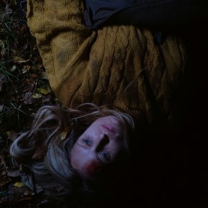 Al progredire della notte: Lilly Englert in un'immagine