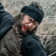 American Primeval. Taylor Kitsch in una scena della serie.