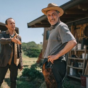 I delitti del BarLume 12: Cristiano Militello tratta con Filippo Timi per l'acquisto della fattoria