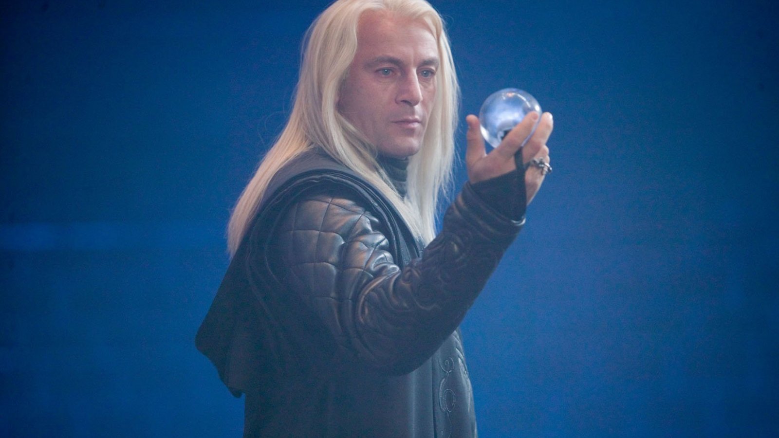 Lucius Malfoy in una scena del film