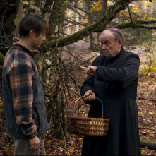 L'uomo nel bosco: una sequenza del film