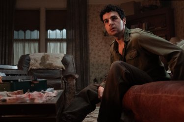 Wolf Man Christopher Abbott Scena