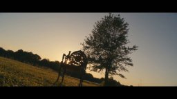 The Woman In The Yard - Trailer dell'horror di Jaume Collet-Serra