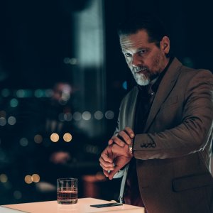 Subteran. Florin Piersic Jr. in una scena della serie.