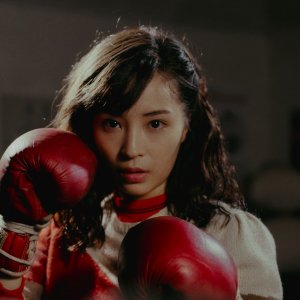 Asura. Suzu Hirose in un'immagine della serie.