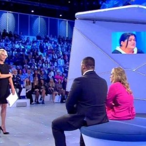 C'è posta per te: Maria De Filippi durante il programma TV