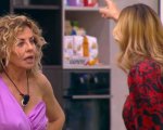 Grande Fratello: Stefania Orlando e Eva Grimaldi salvano la serata, nove concorrenti in nomination
