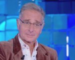 Paolo Bonolis a Verissimo evita la domanda su Sonia Bruganelli e preferisce rispondere in latino