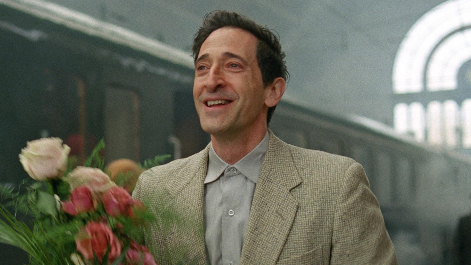 Adrien Brody in una scena di The Brutalist