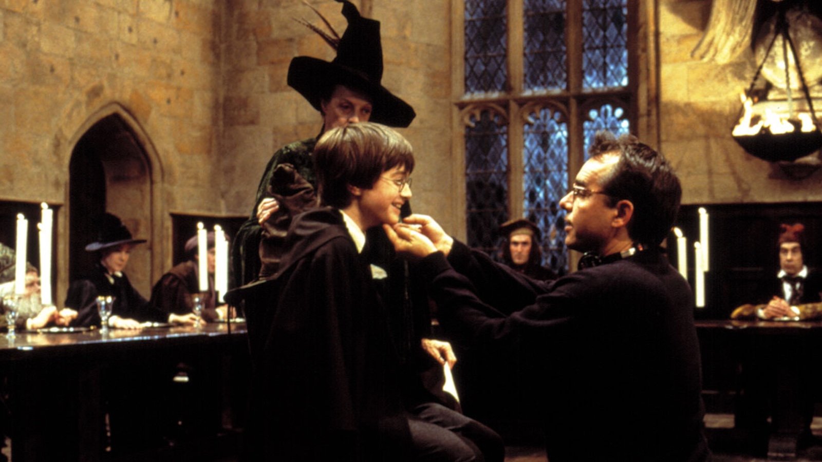 Harry Potter e la pietra filosofale: Chris Columbus, Daniel Radcliffe e Maggie Smith sul set