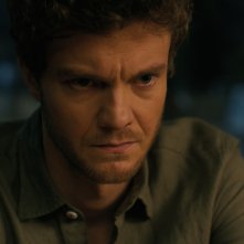 Companion: Jack Quaid in un primo piano