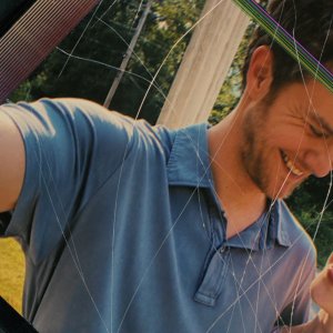 Companion: Sophie Thatcher e Jack Quaid in una sequenza