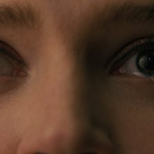 Companion: un dettaglio del volto di Sophie Thatcher