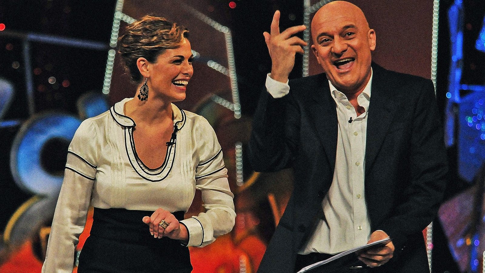 Vanessa Incontrada e Claudio Bisio in Zelig