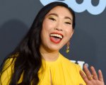 Awkwafina affianca Arnold Schwarzenegger e Alan Ritchson in The Man With The Bag