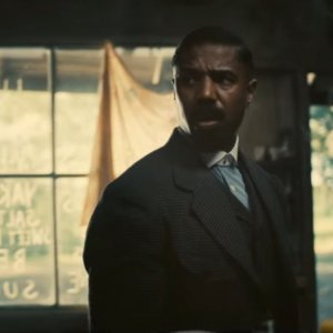 I Peccatori: Michael B. Jordan in una scena
