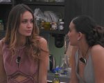 Grande Fratello: Helena Prestes smaschera Zeudi Di Palma: “ha inc*lato le nostre fan”