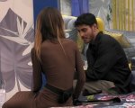 Grande Fratello: Helena Prestes  a Javier Martinez: “mi fa male vederti sdraiato con Zeudi”