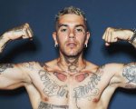 Emis Killa non parteciperà a Sanremo 2025: 'Ringrazio Carlo Conti ma preferisco fare un passo indietro'