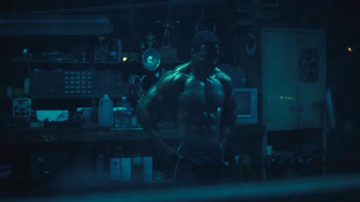 Jonathan Majors è un bodybuilder nel trailer di Magazine Dreams