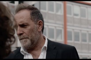 Nonostante - Trailer del film diretto e interpretato da Valerio Mastandrea