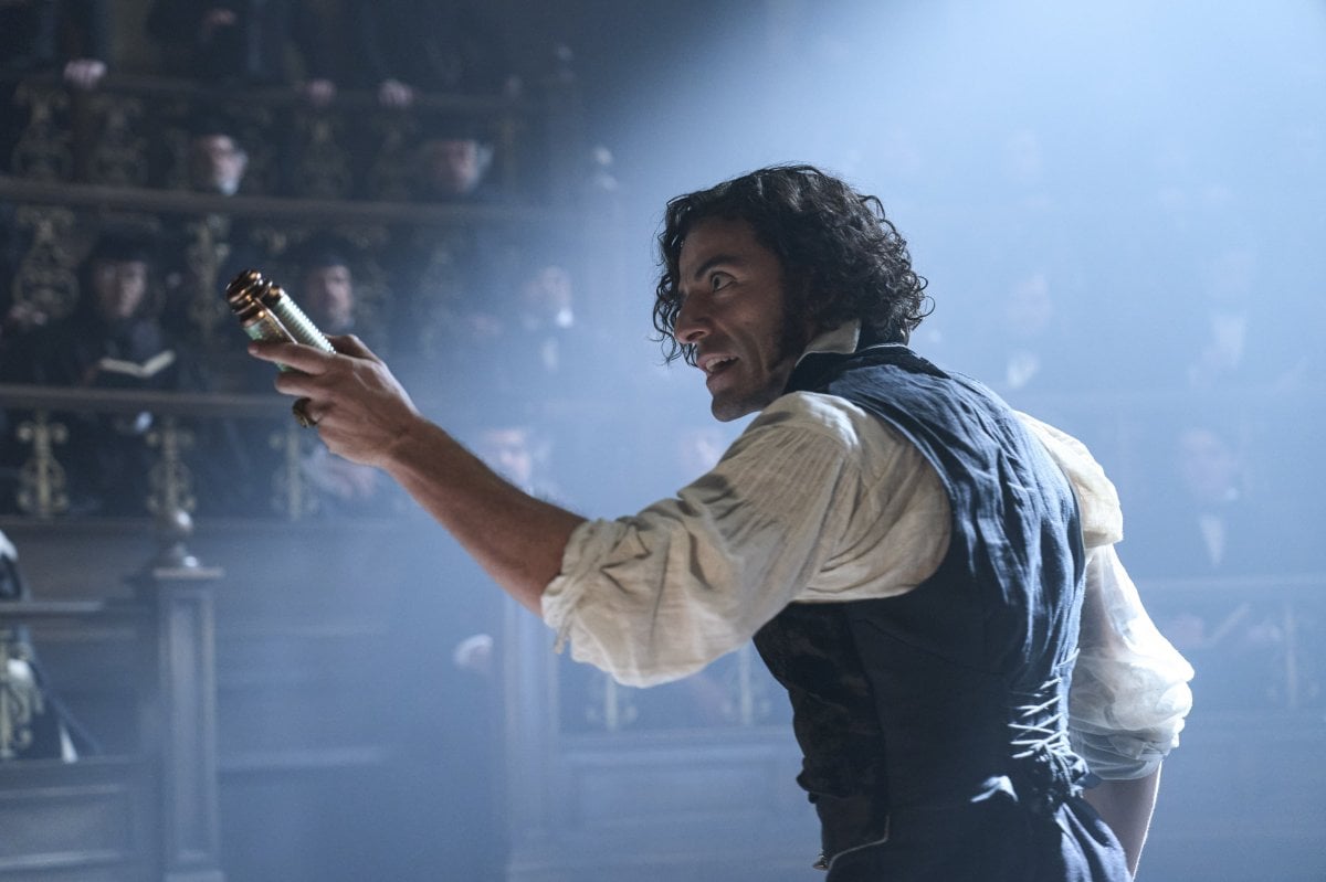 frankenstein oscar isaac il mio personaggio si muove come prince al super bowl