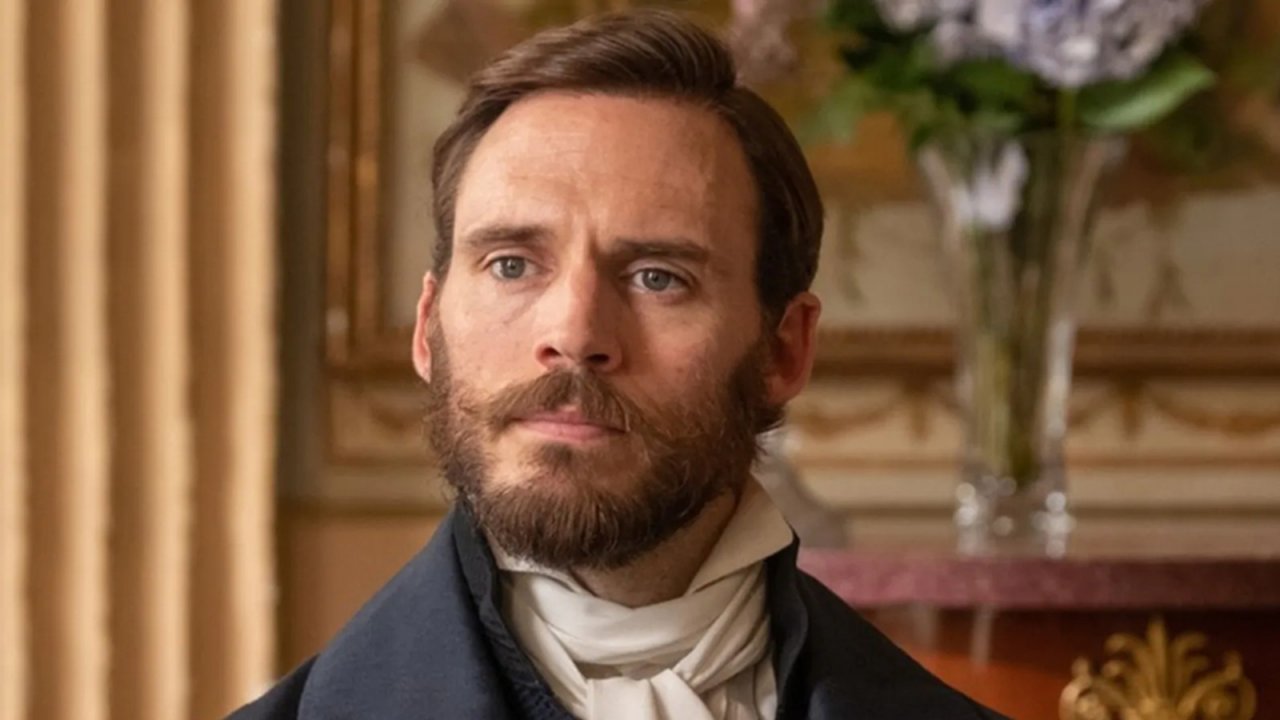 Sam Claflin è Il Conte di Montecristo.