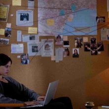 La ragazza di neve. Milena Smit in un'immagine della seconda stagione.