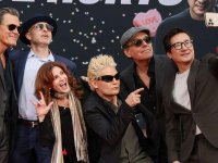 I Goonies: il cast si riunisce 40 anni dopo per celebrare Ke Huy Quan al Chinese Theatre