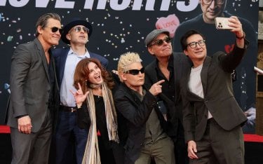 The Goonies Cast Ke Huy Quan Reunion