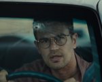La scimmia: Theo James nel trailer esagerato e sanguinolento dell'horror di Osgood Perkins