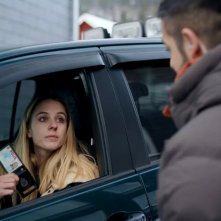 Åremorden - Gli omicidi di Åre. Carla Sehn e Kardo Razzazi in una scena della serie.