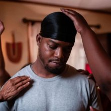 Ricky: Stephan James in una scena